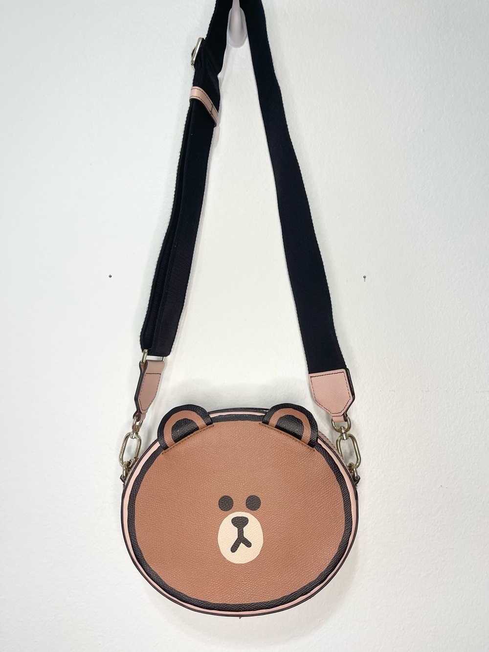 Furla × LINE FRIENDS Brown Sincere Heart Bear Mini Round Crossbody Bag EUC - Picture 3 of 17